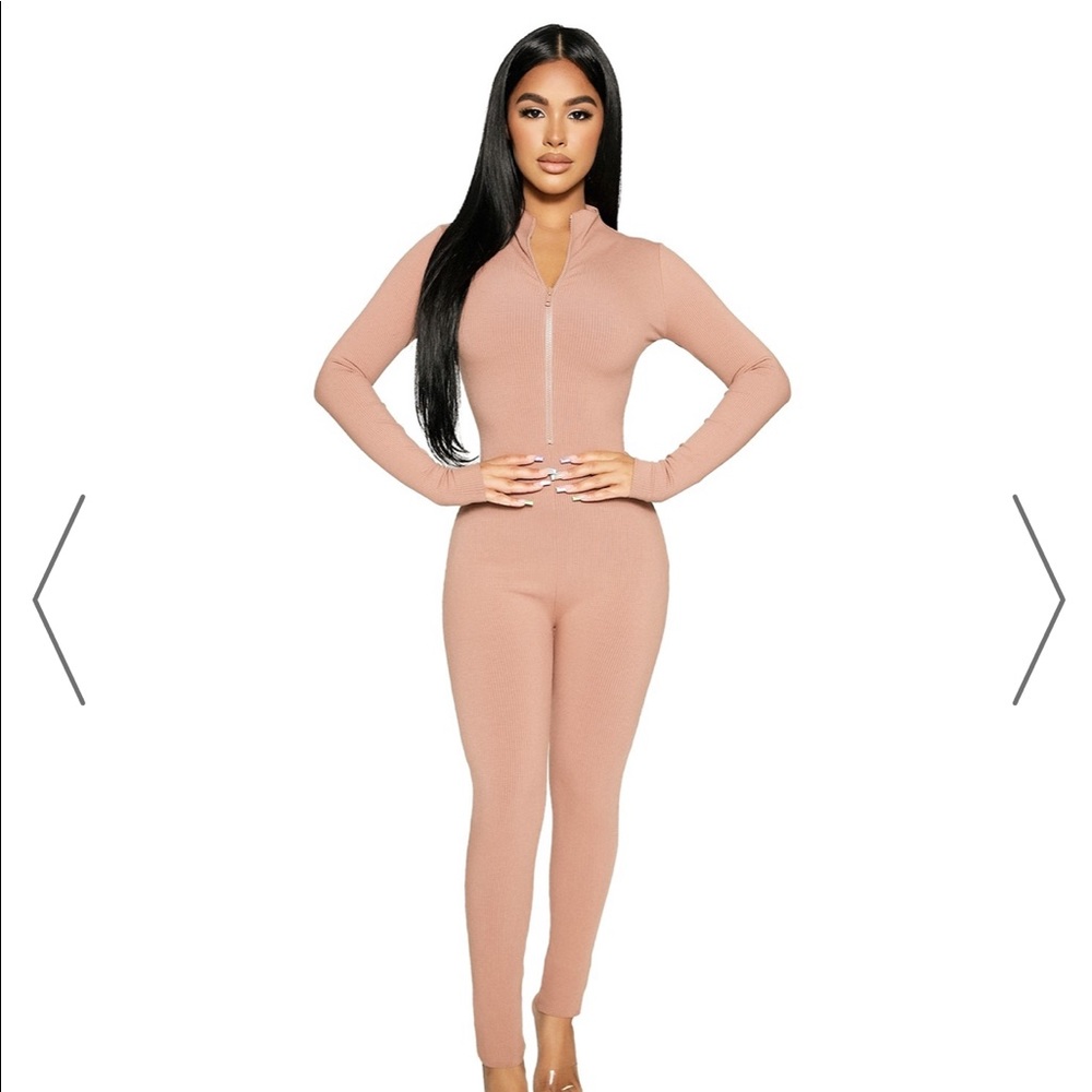 New jumpsuit. Size small Snatched jumpsuit